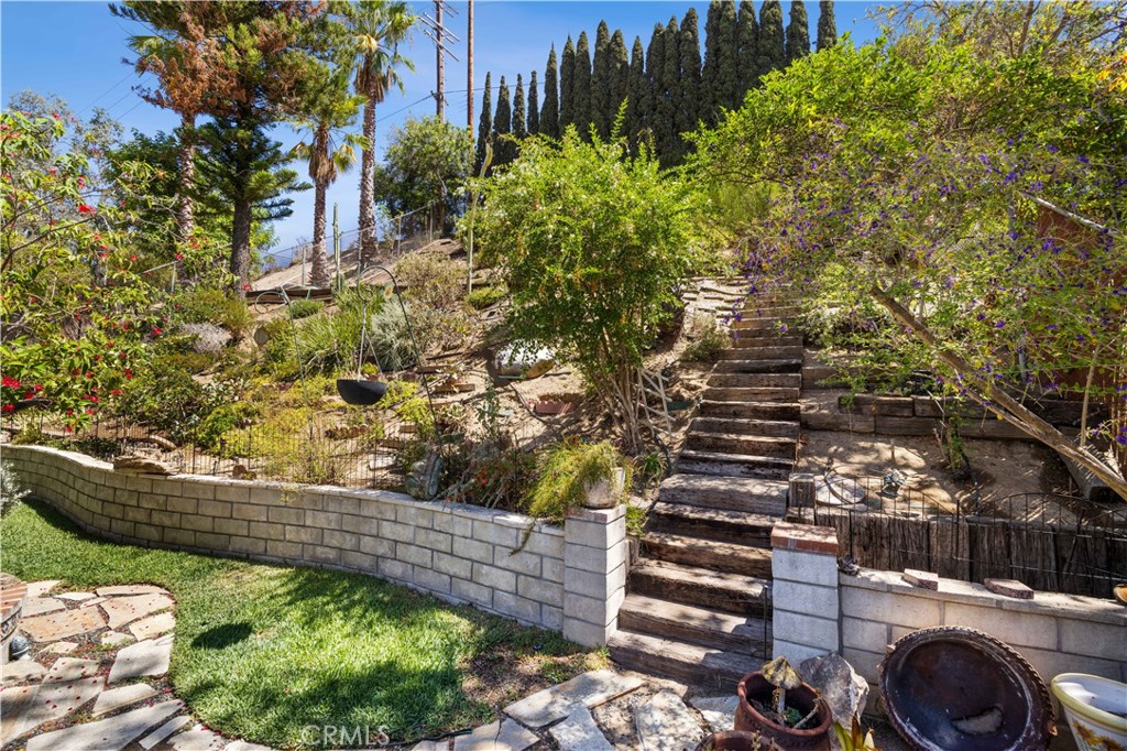 5612 Amberdale