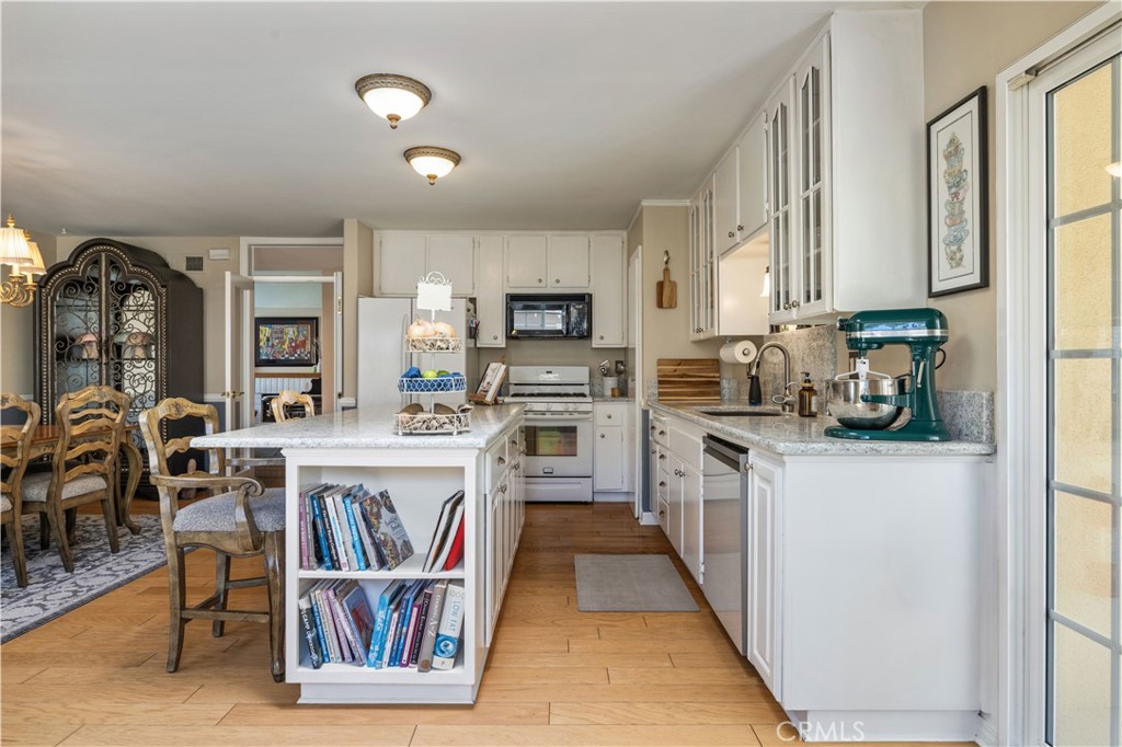 5612 Amberdale