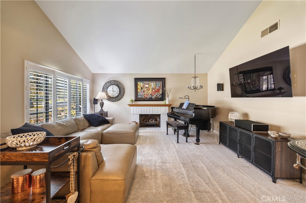 5612 Amberdale