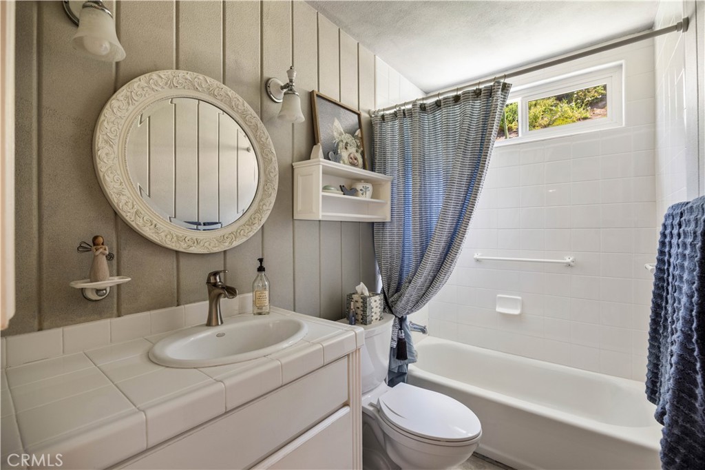 5612 Amberdale