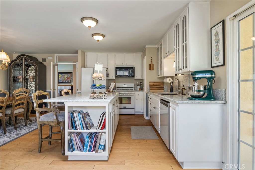 5612 Amberdale