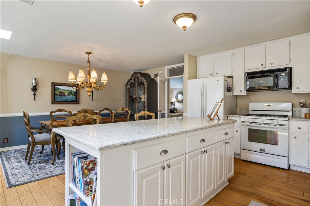 5612 Amberdale