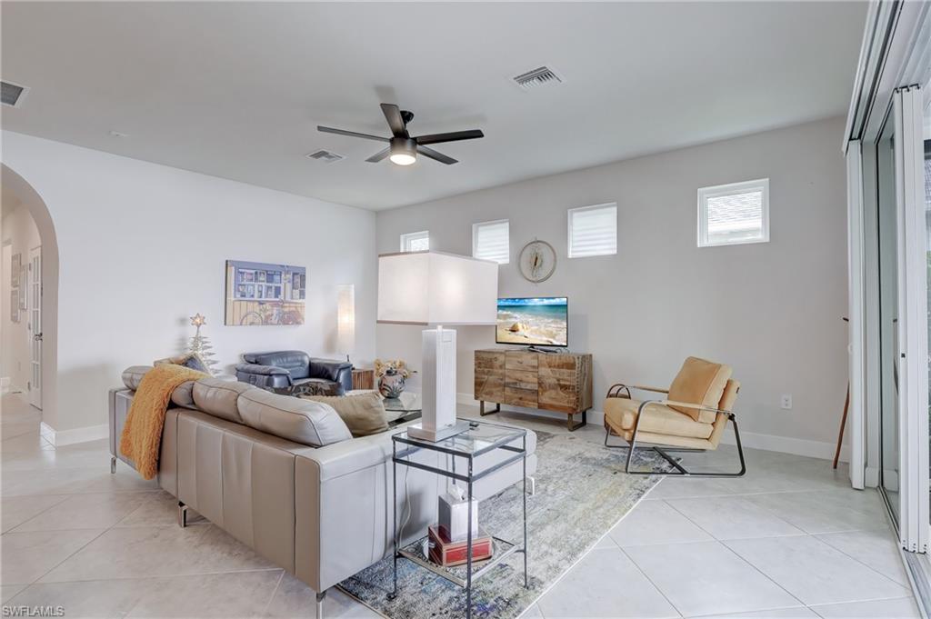 42998 Wiregrass LN