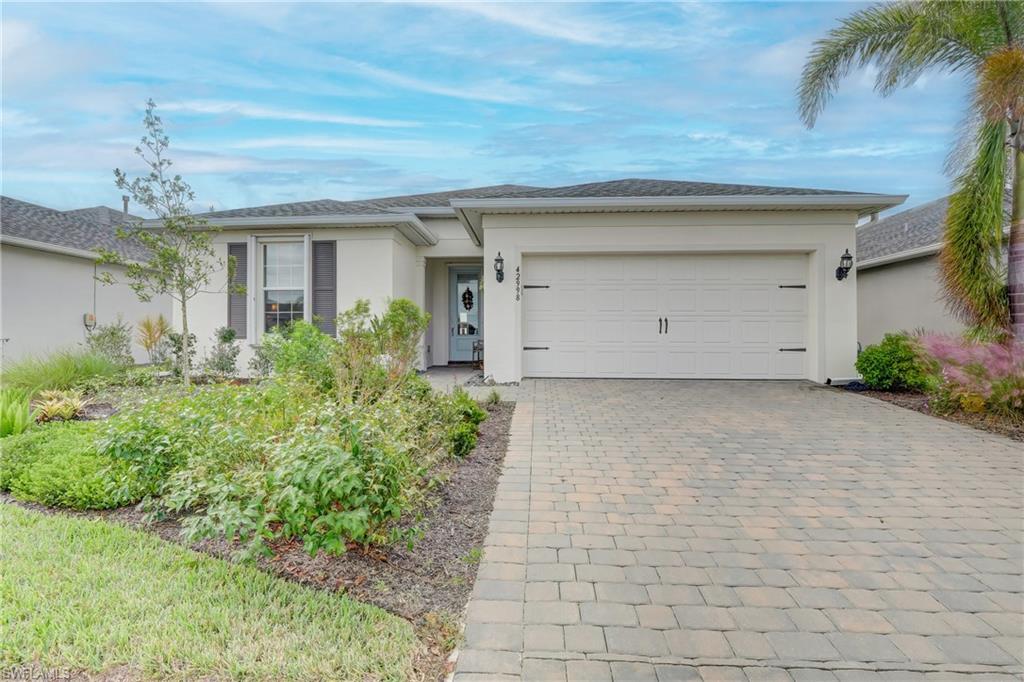 42998 Wiregrass LN