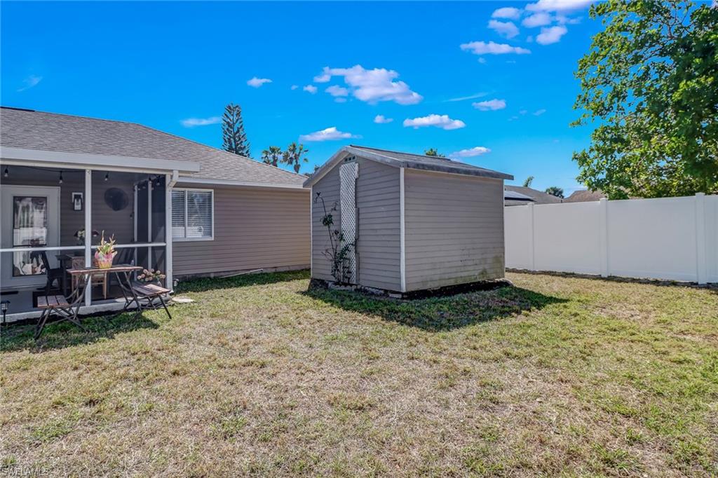 10208 Shade Tree CT