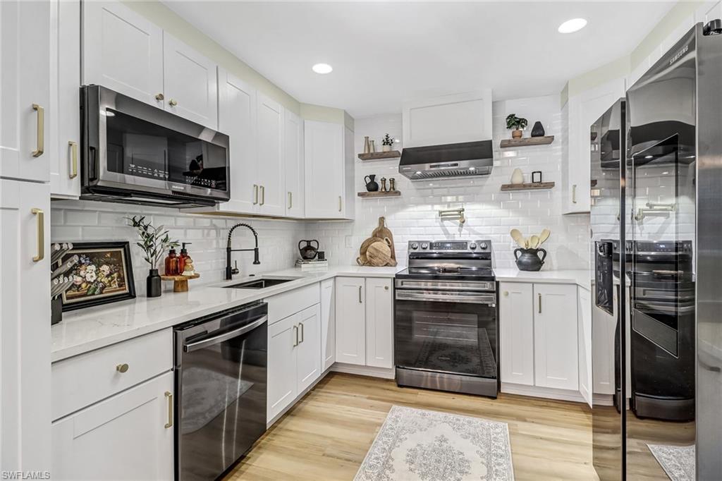 10208 Shade Tree CT