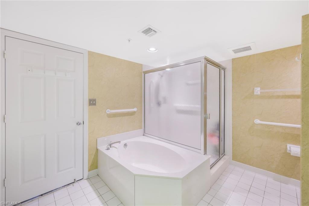 21 Bluebill AVE # 1102