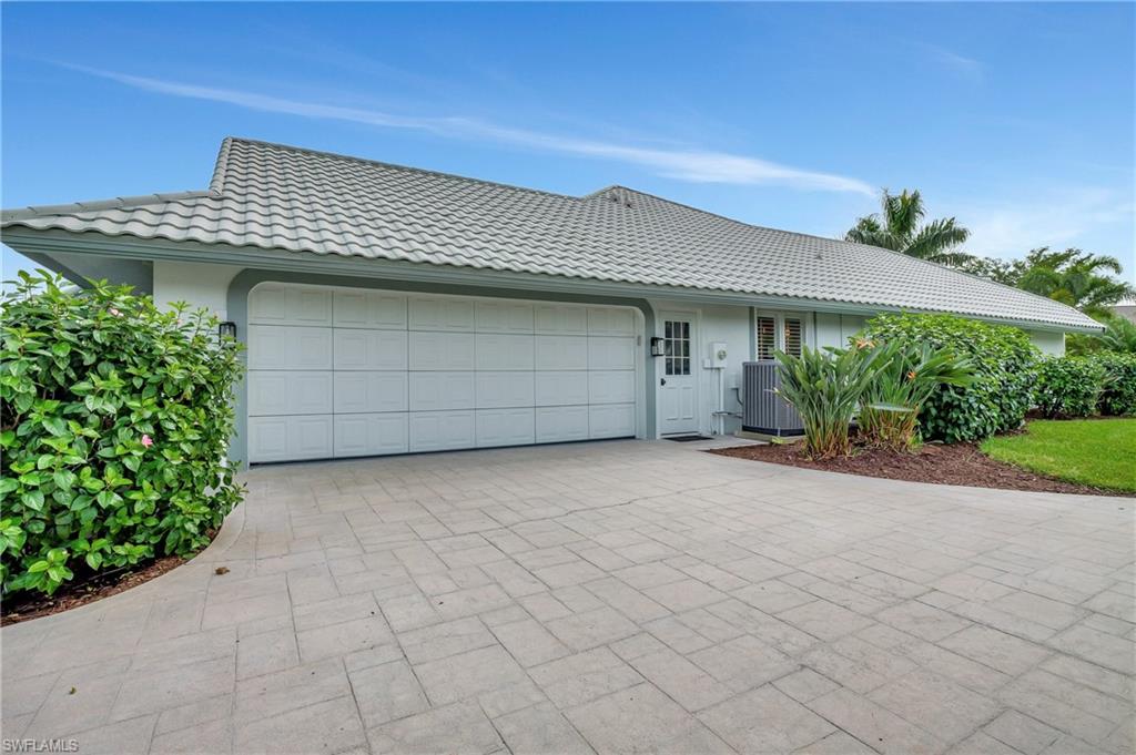 2223 Imperial Golf Course BLVD