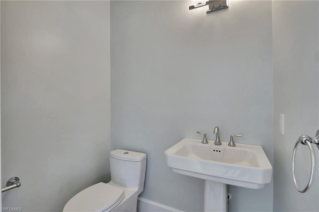 2223 Imperial Golf Course BLVD