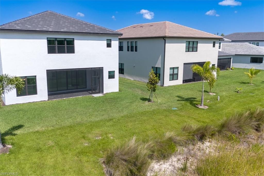 20151 Camellia Crosse LN