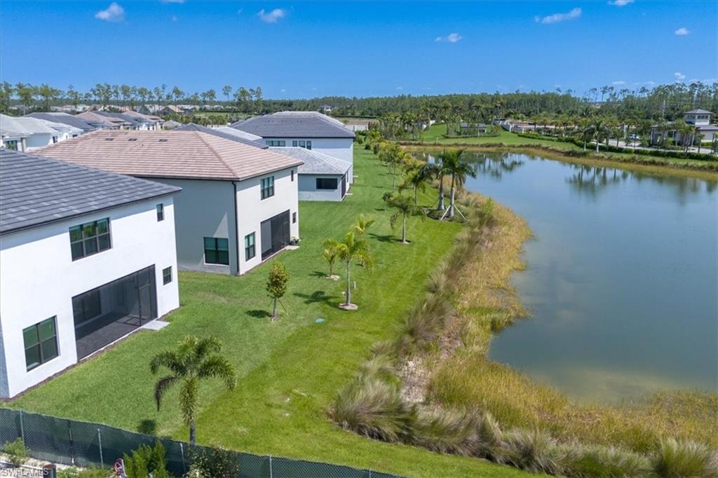 20151 Camellia Crosse LN