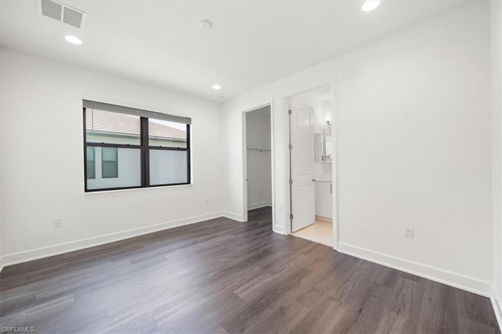 20151 Camellia Crosse LN