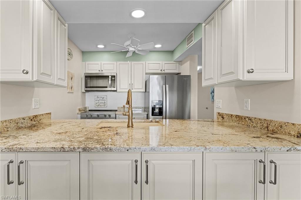 26340 Hickory BLVD # 403