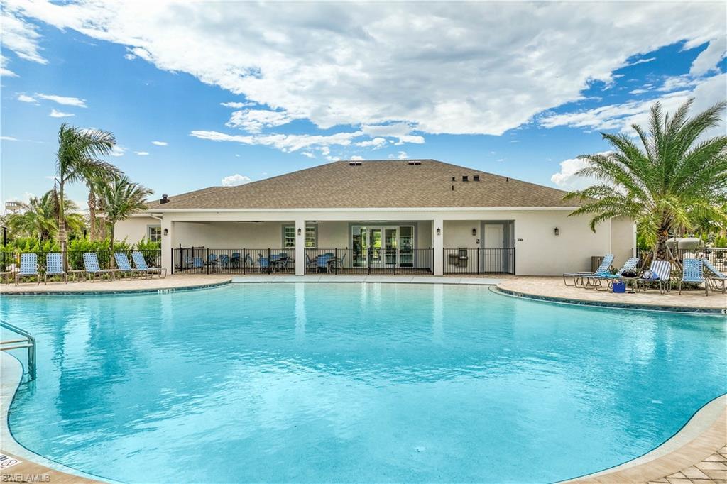 17785 SHADE TREE LOOP
