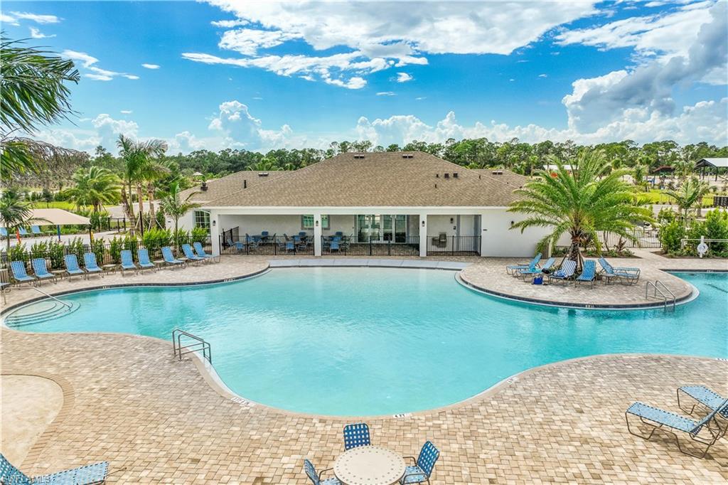 17785 SHADE TREE LOOP