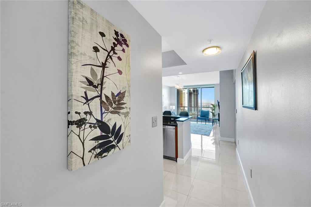 3000 Oasis Grand BLVD # 1106