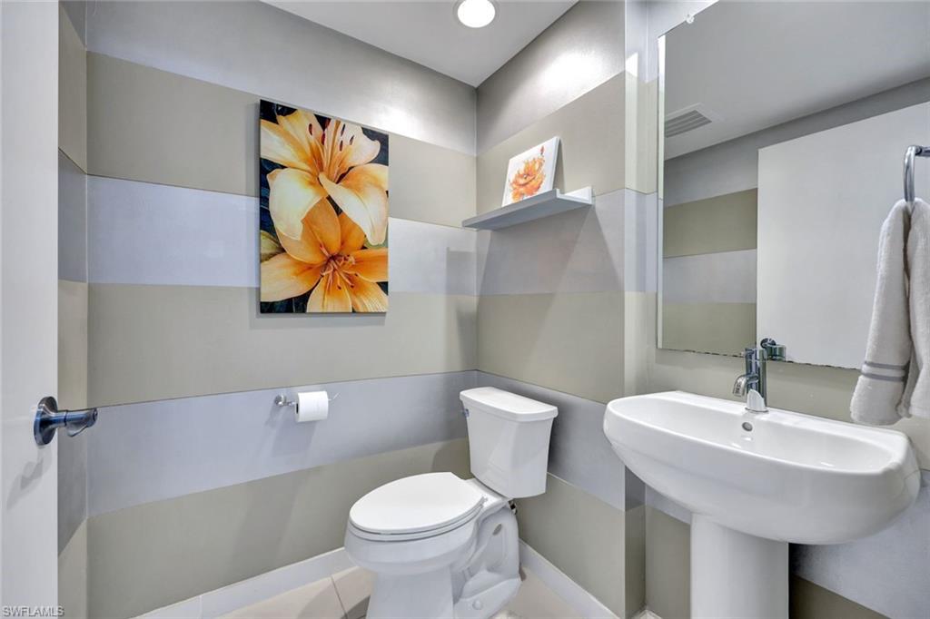 3000 Oasis Grand BLVD # 1106