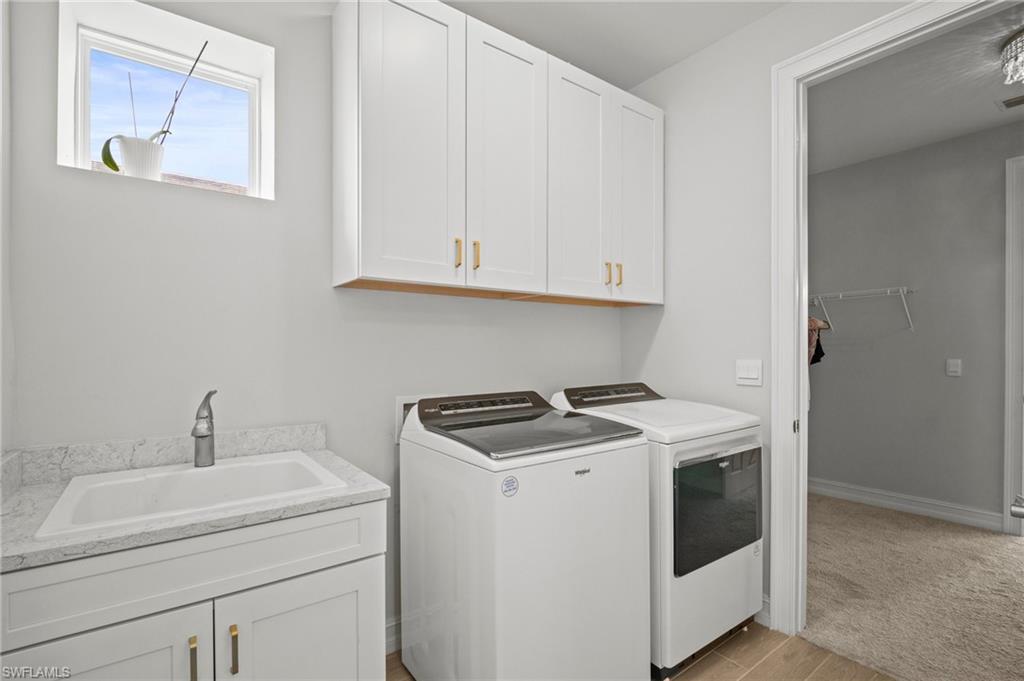 28041 Captiva Shell LOOP