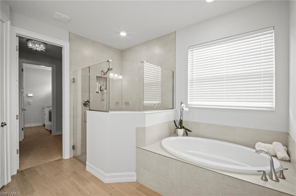 28041 Captiva Shell LOOP