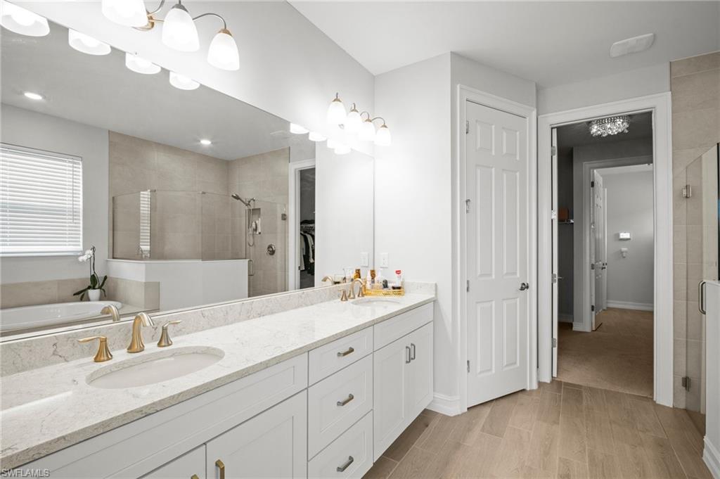 28041 Captiva Shell LOOP