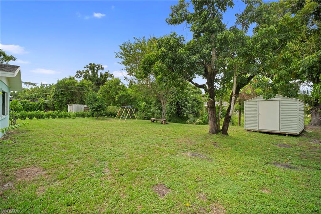2223 Parkview DR