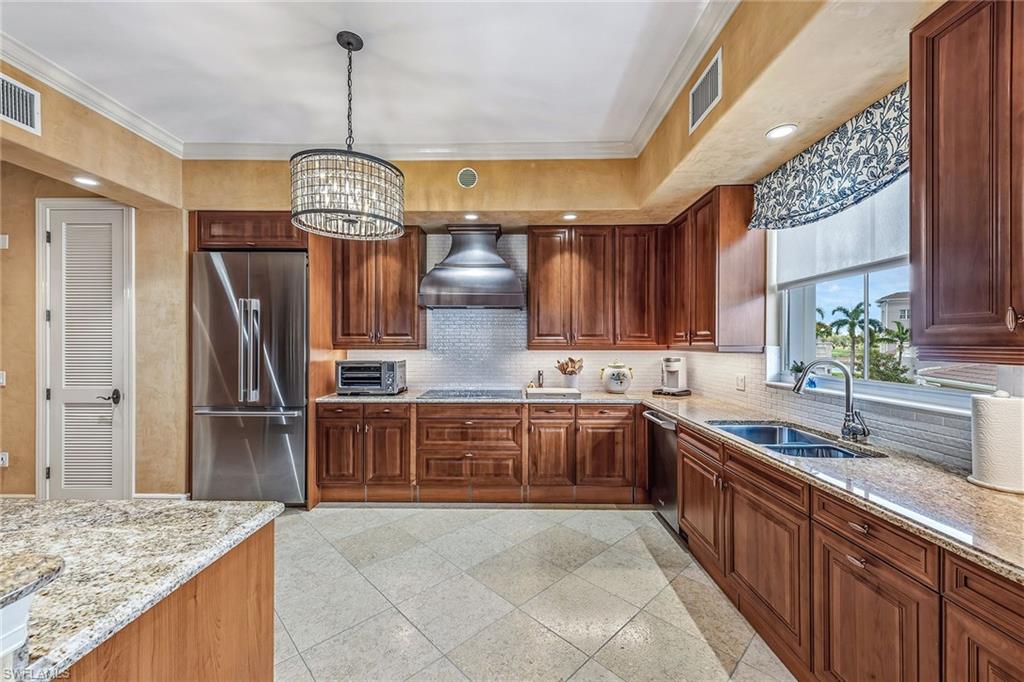 537 Avellino Isles CIR 31201