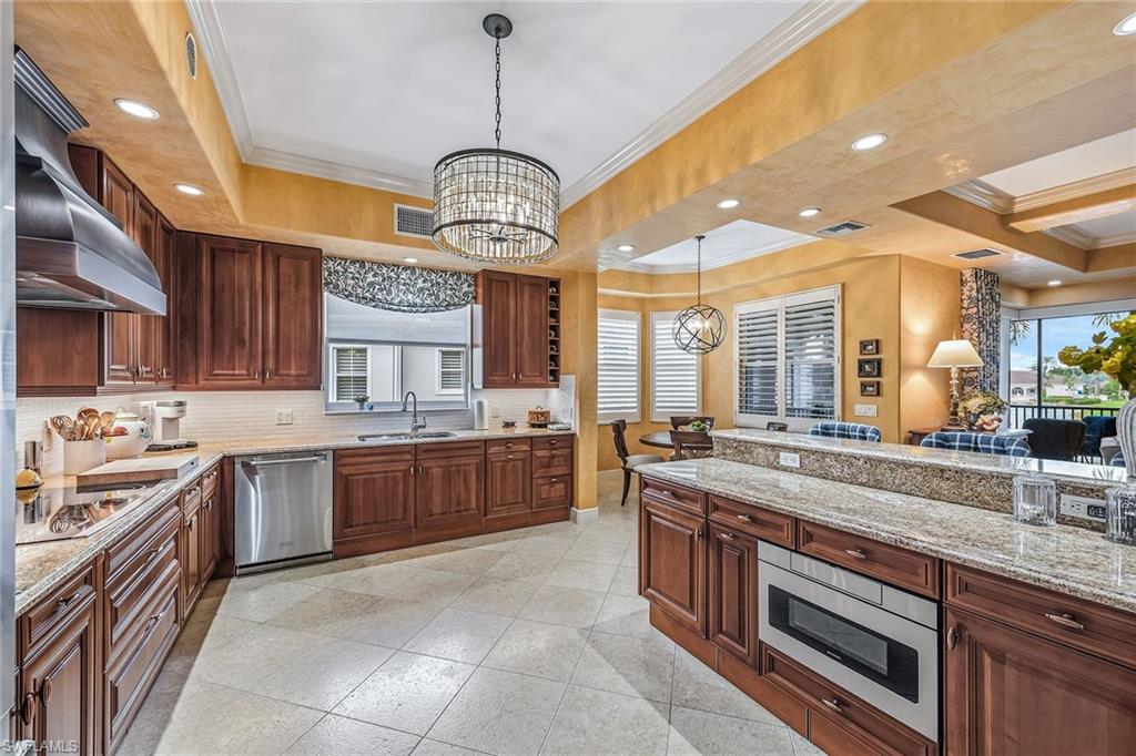 537 Avellino Isles CIR 31201