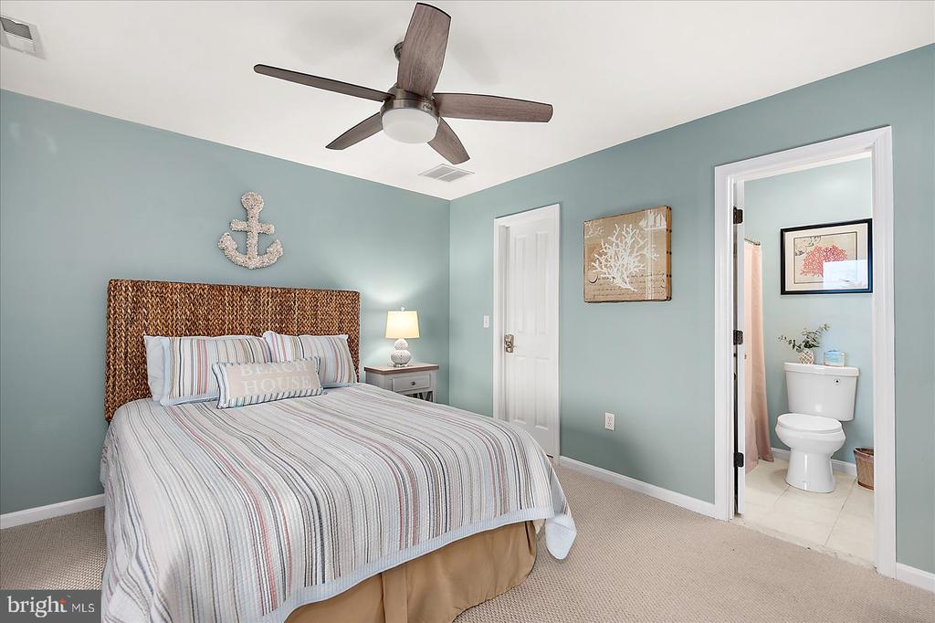 38312 OCEAN VISTA DRIVE Unit: 1082