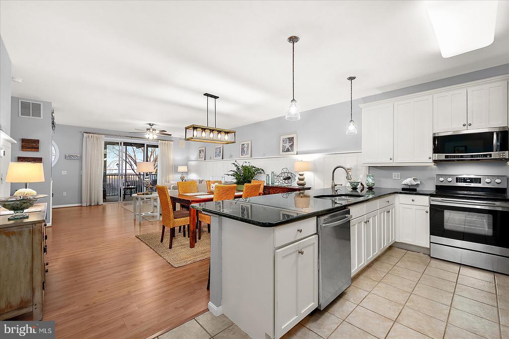 38312 OCEAN VISTA DRIVE Unit: 1082