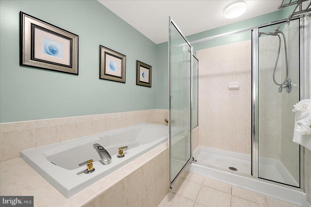 38312 OCEAN VISTA DRIVE Unit: 1082