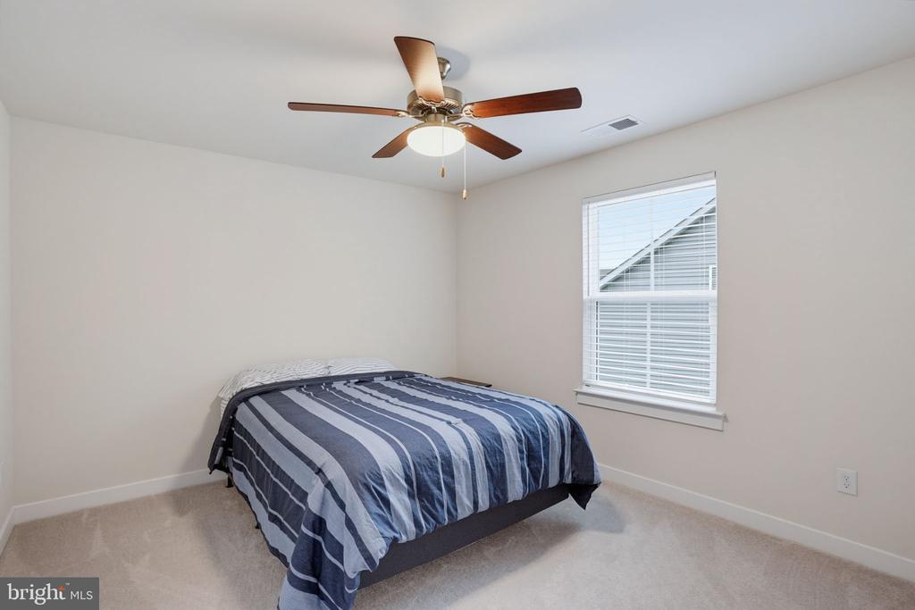 37316 KESTREL WAY