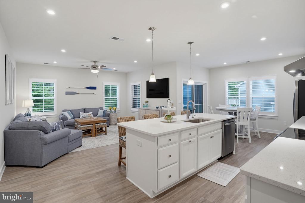 37316 KESTREL WAY