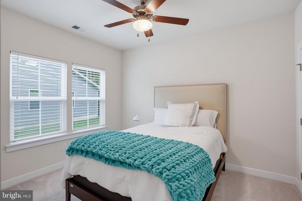 37316 KESTREL WAY