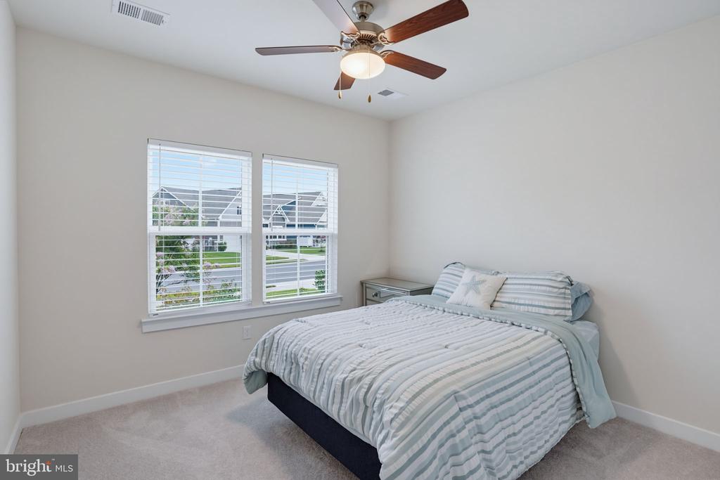 37316 KESTREL WAY