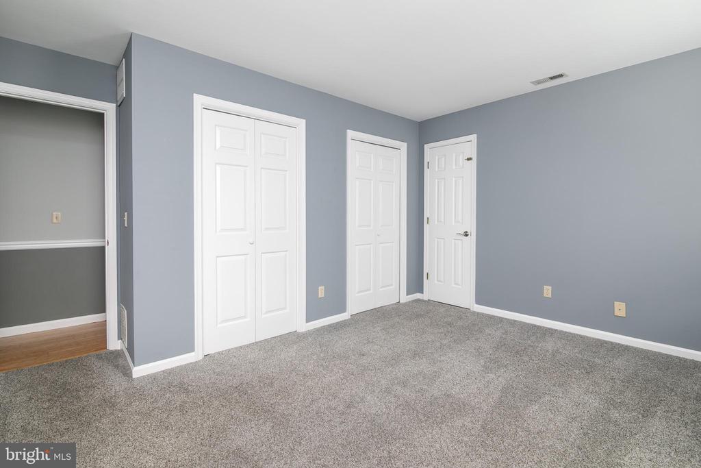 27976 CROSS CREEK DRIVE
