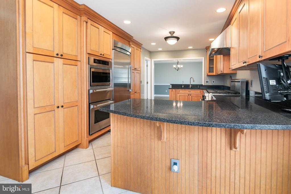 27976 CROSS CREEK DRIVE