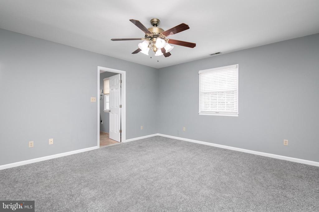 27976 CROSS CREEK DRIVE