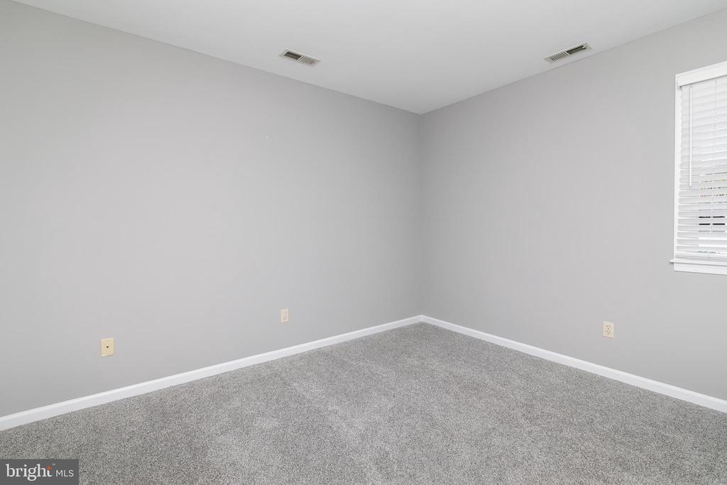 27976 CROSS CREEK DRIVE