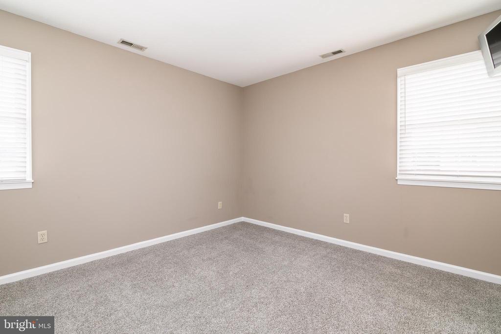 27976 CROSS CREEK DRIVE