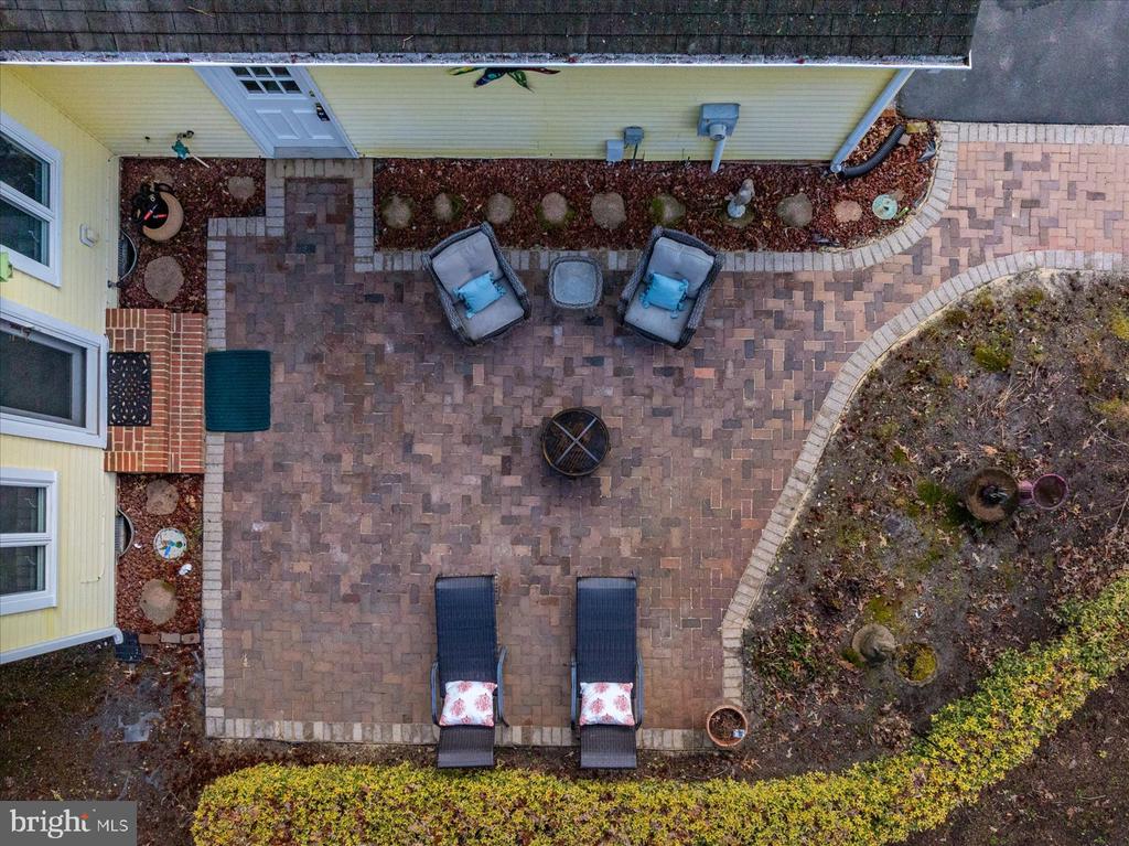 3940 DEVONSHIRE DRIVE