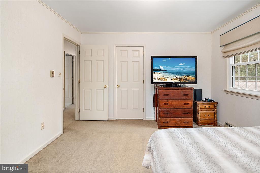 3940 DEVONSHIRE DRIVE