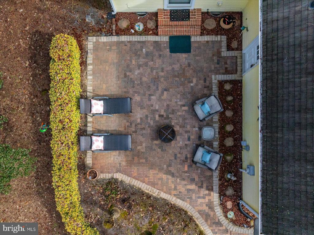 3940 DEVONSHIRE DRIVE