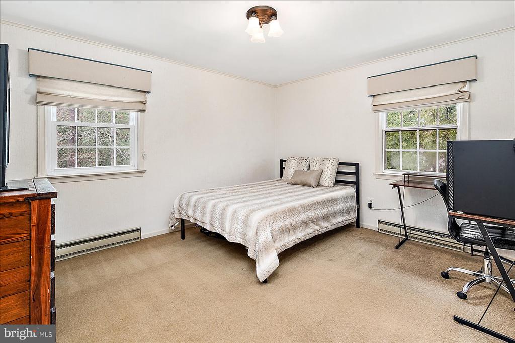 3940 DEVONSHIRE DRIVE
