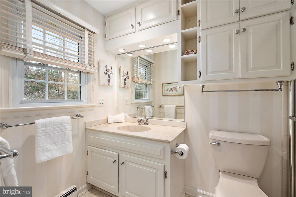 3940 DEVONSHIRE DRIVE
