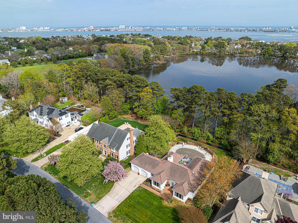 10107 QUEENS CIRCLE