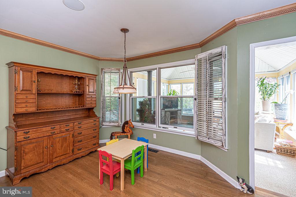 10107 QUEENS CIRCLE