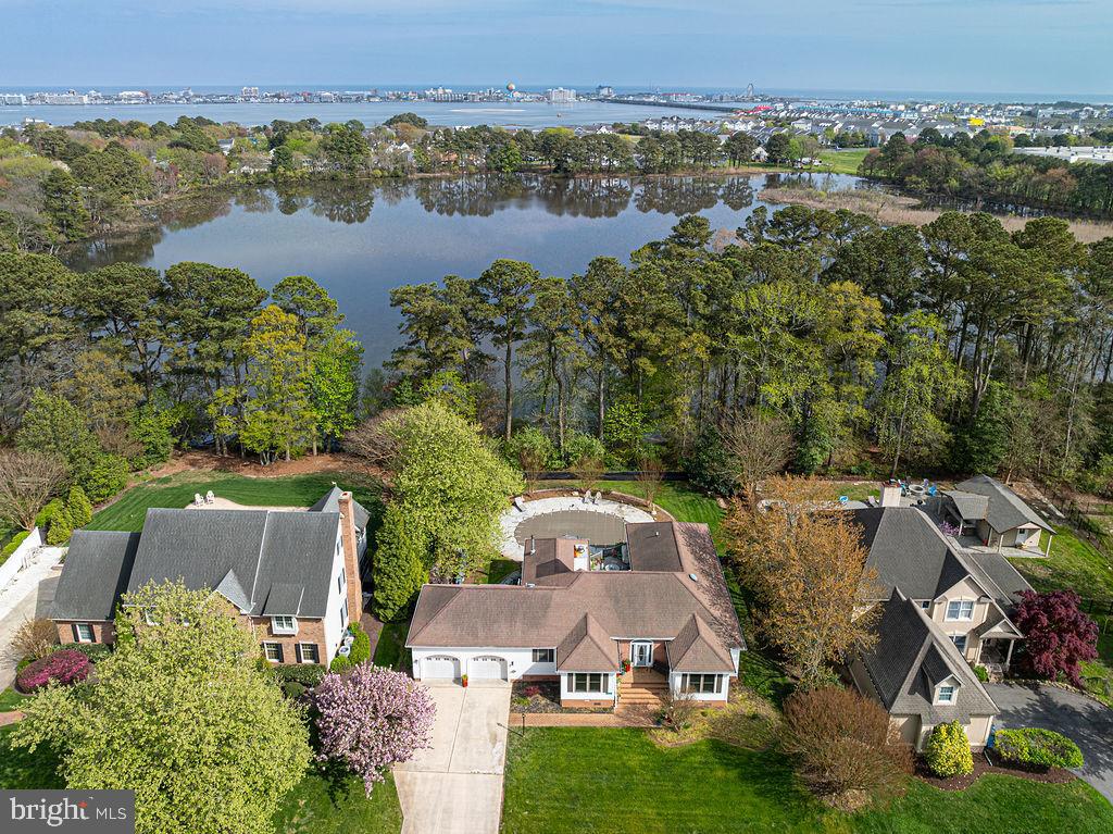 10107 QUEENS CIRCLE