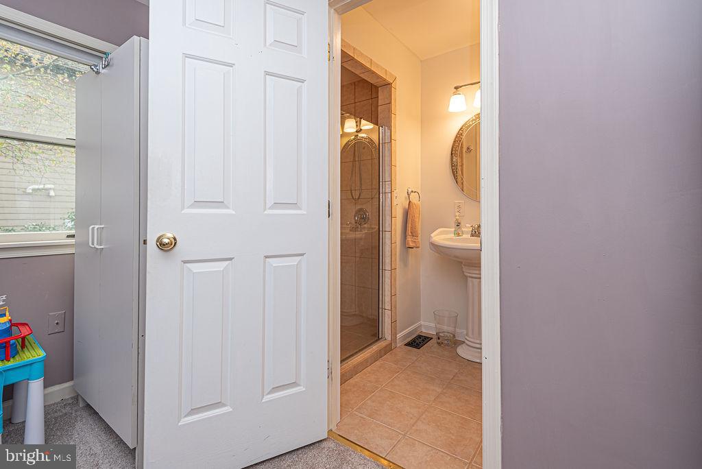 10107 QUEENS CIRCLE