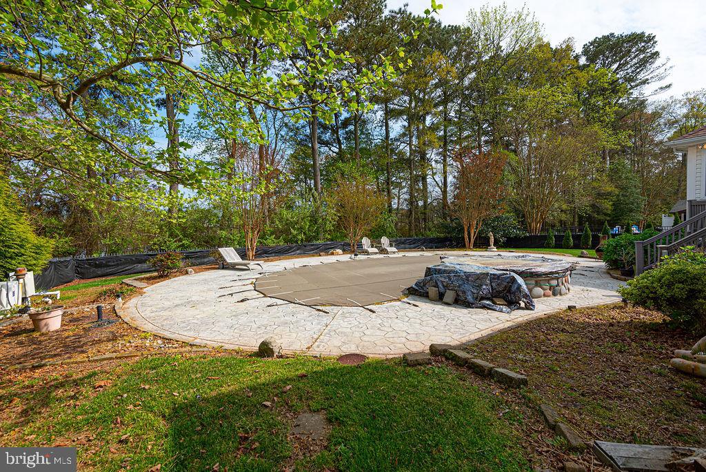 10107 QUEENS CIRCLE