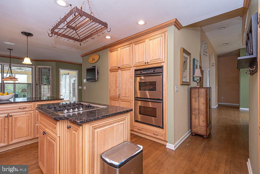 10107 QUEENS CIRCLE
